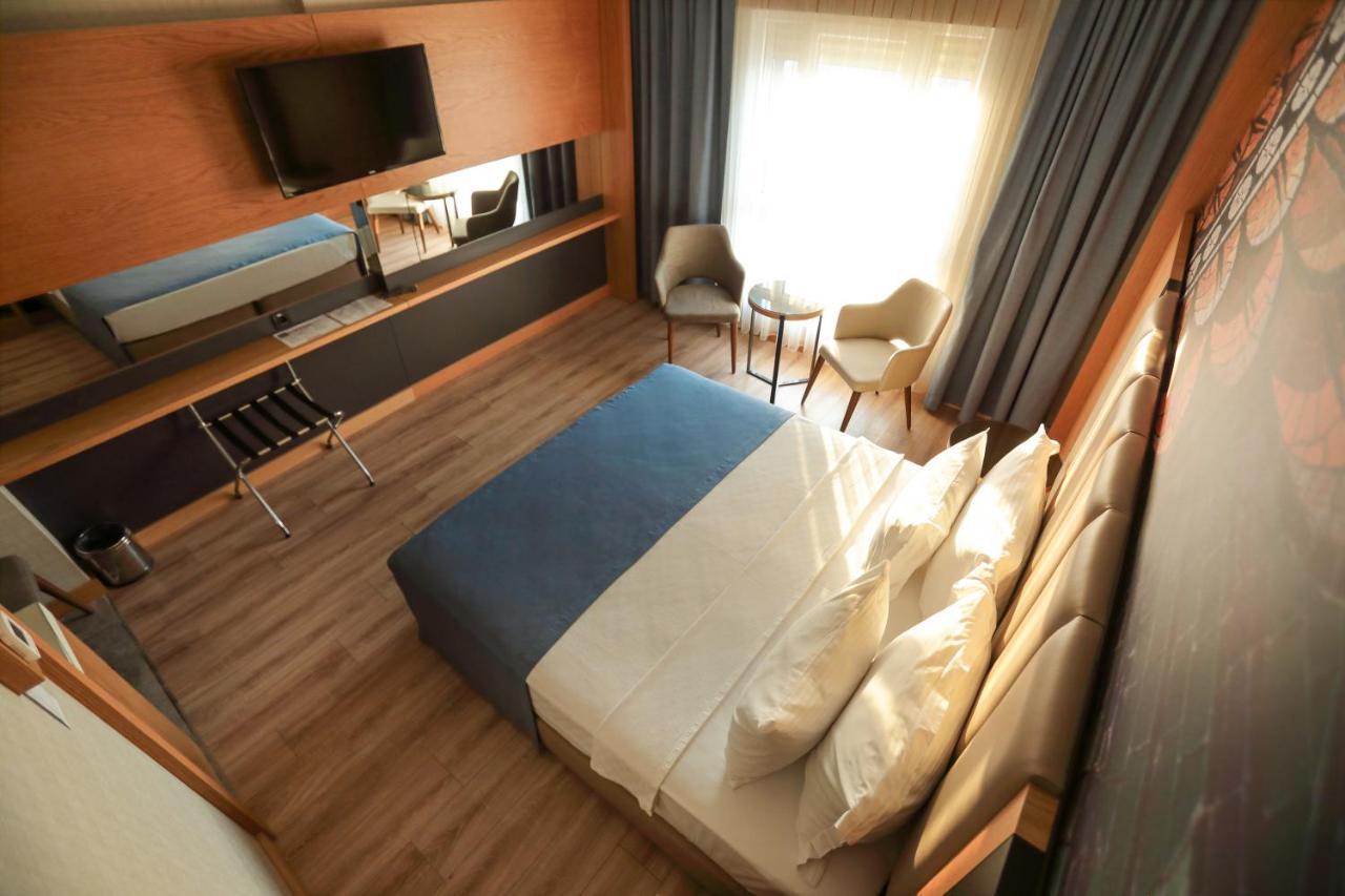 The Green Park Gaziantep Kültér fotó A room at the hotel