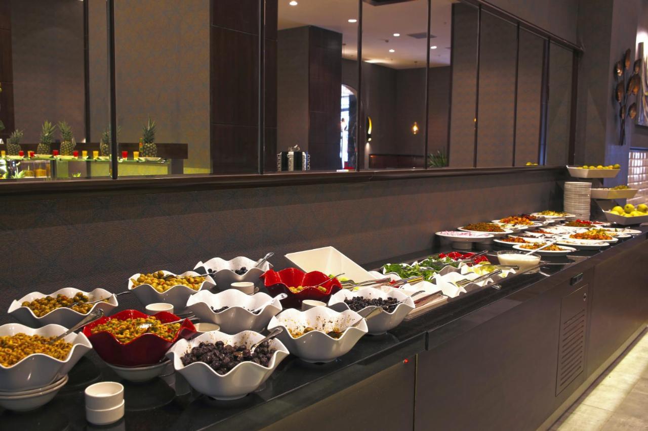 The Green Park Gaziantep Kültér fotó A salad bar